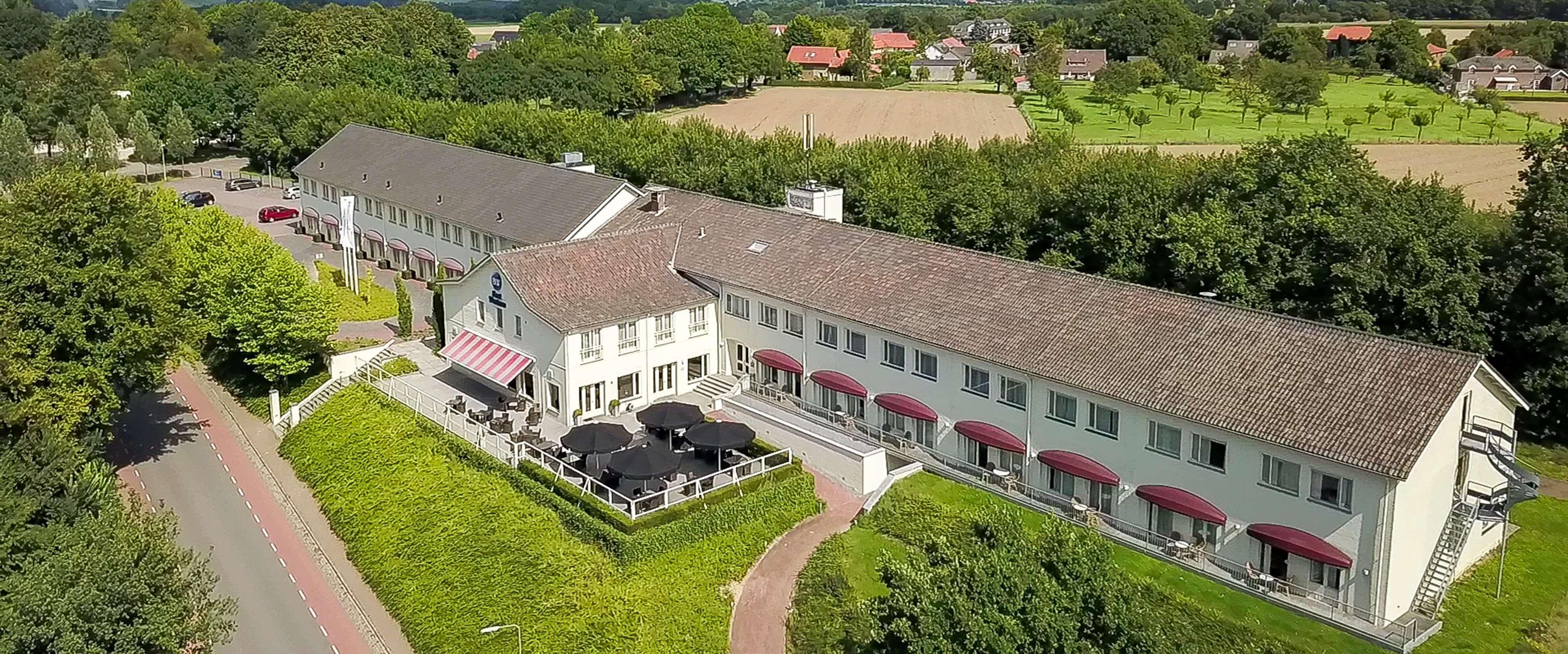 Western Hotel 4*
