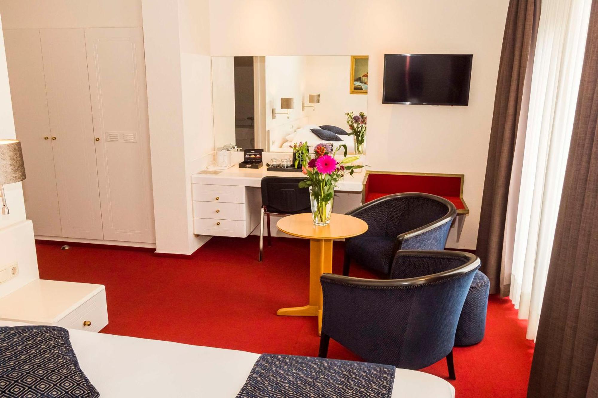 Hotel Western 4*